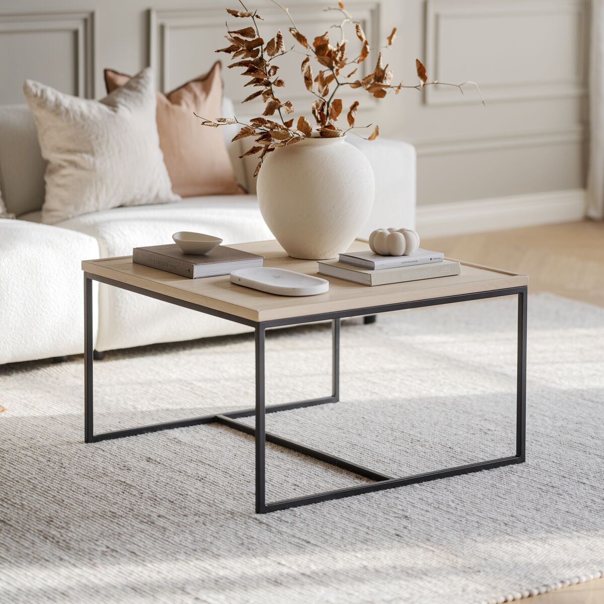Rowico Home Deerfield sohvapöytä 80x80 valkolakattu tammi/ musta